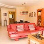 Primavera E Piscina *