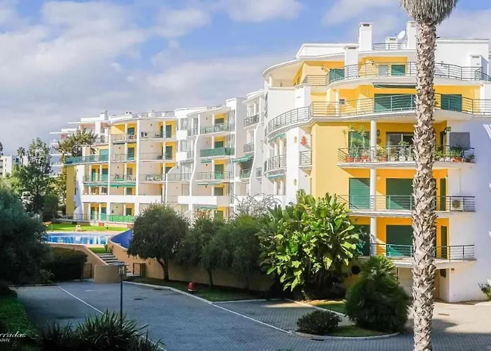 Primavera E Piscina Portimão