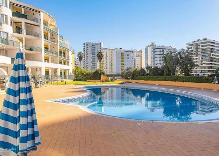 Primavera E Piscina Portimão